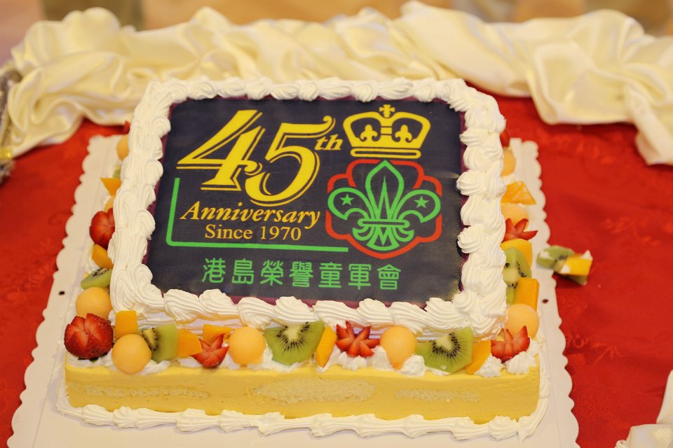 02 birthday cake